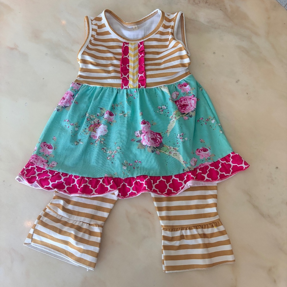 Michele Cowart, Two Piece Cotton Cottage Girls size 4